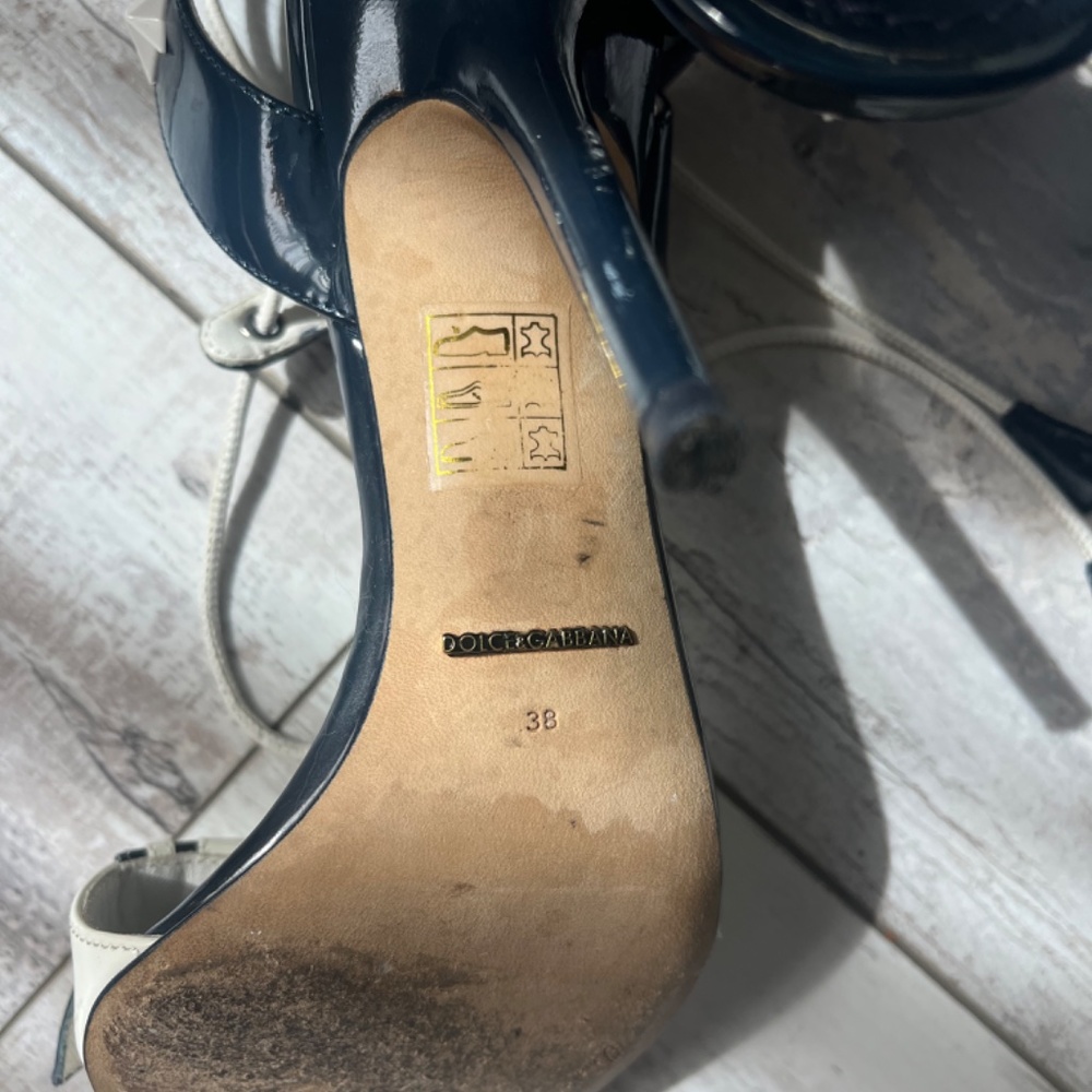 heels - Picture 6 of 6
